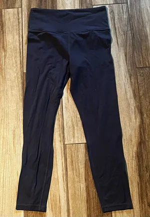 Athleta black capri leggings thumbnail 1