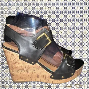 Mossimo supply co black straps and cork wedge heels! thumbnail 3
