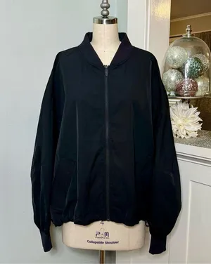 Lululemon Lightweight Bomber Jacket Cinch Hem Black Size XL NWT thumbnail 8