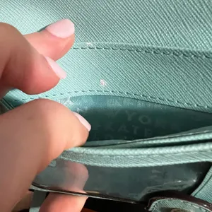Pre-Loved Kate Spade Dana Large Slim Bifold Wallet thumbnail 11