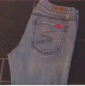 Jeans thumbnail 4