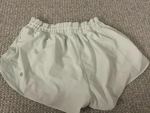 Lululemon Mint Green 2.5" Hotty Hot Shorts thumbnail 2
