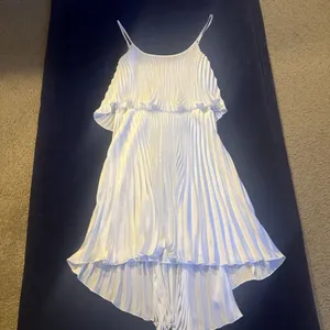 Cache High Low Accordion Pleated Dress Spaghetti Strap Size LARGE thumbnail 3