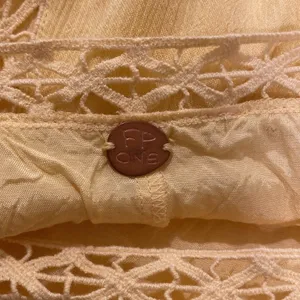 Free People One Yellow Priscilla Mini dress Crochet Embroidery Small Boho Preppy thumbnail 6