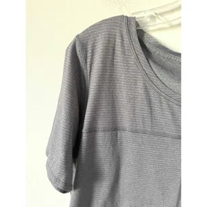 Lululemon Athletica Striped Running Reflector Short Sleeve T-Shirt Gray Size M/L thumbnail 3