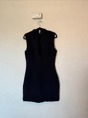 House of CB Rosa Black Crepe Keyhole Silhouette Mini Dress NWOT size XL thumbnail 4