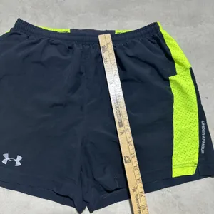Under Armour Shorts Women's SZ Medium Built in Liner Black Neon Green Running thumbnail 6