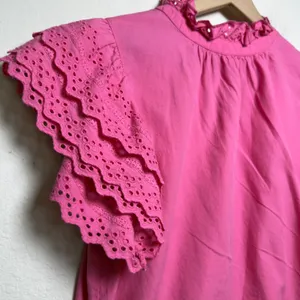 THML Women Cotton Top Medium Pink Eyelet‎ Ruffle Preppy Garden Party Resort thumbnail 4
