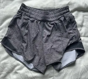 Lululemon hotty hot Shorts 4" inseam Gray Heather Size 2 thumbnail 1