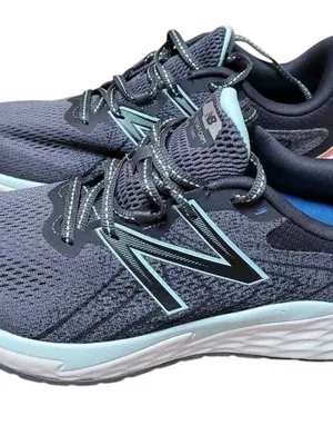 New Balance Women’s Navy & Light Blue Athletic Running Shoes thumbnail 4