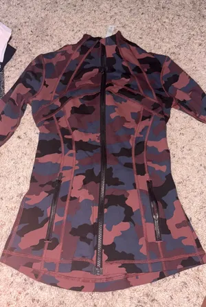 Lululemon Define Jacket thumbnail 1