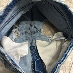 Abercrombie & Fitch High Rise The Mom Short Size 27 Distressed Cut Off Festival thumbnail 10