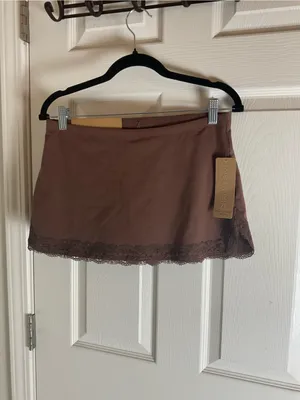 NWT Skort Chrome Riot Brown Lace Trim Skort Size M – Soft & Stretchy thumbnail 2