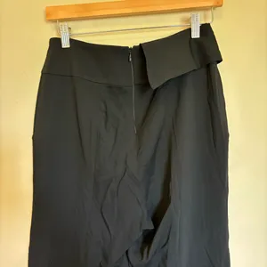 Michelle Mason Women's Size 6 Drape‎ Black Dress Pants Trousers thumbnail 2