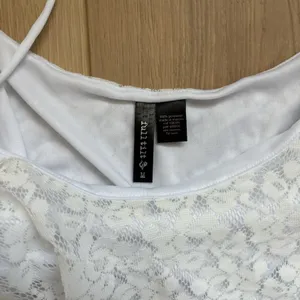 Full Tilt Lace Cropped Tank Top thumbnail 2