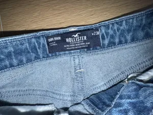 Hollister co High-waisted distressed denim ultra highrise mom jeans thumbnail 5