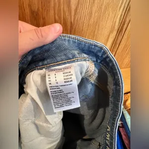 American Eagle - Next Level Stretch Distressed Jeans thumbnail 3