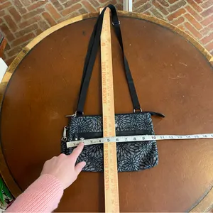 Baggallini Plaza Mini‎ Gray Floral Crossbody Wristlet Wallet Bag travel cruise thumbnail 5