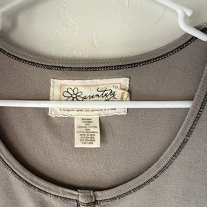 Aventura XS Organic Cotton 3/4 Flutter Sleeve Henley Biege‎ Hippie Gronola Top thumbnail 5