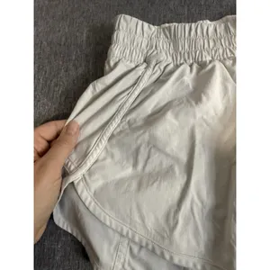 Lululemon Track Attack Running Shorts Women's Size 8 Soft Grey 3" Inseam thumbnail 2