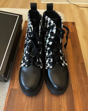 Karl Lagerfeld Women's Makenzie Combat Booties NEW thumbnail 8