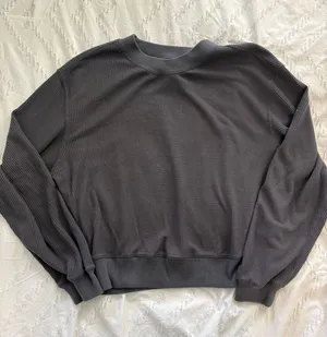 Long Sleeve thumbnail 1