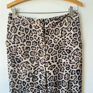 Victoria's‎ Secret Leopard Print Trousers Size 2 thumbnail 2