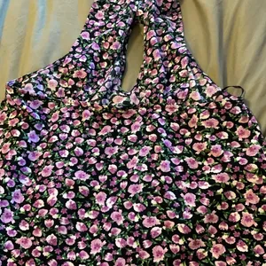 ZARA Floral Print Twist Halter Top Black Pink Cutout Back size small thumbnail 9