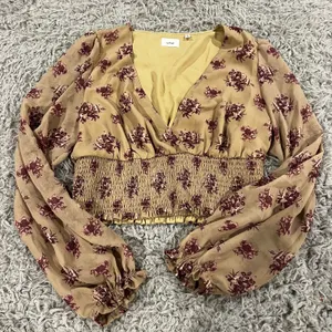 Aritzia Wilfred Top thumbnail 2