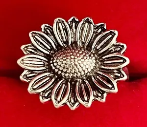 Vintage Sunflower Titanium Steel Silver Ring Size 6 thumbnail 1