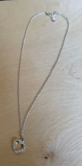 Silver Heart Pendant Necklace thumbnail 1