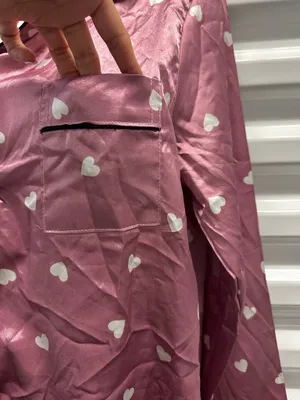 Silky pink pajama set with heart pattern. New Size M Size M thumbnail 5