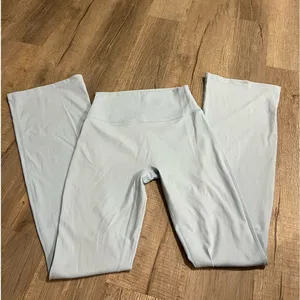 Set Active NWOT Sportybody Flare Leggings - Dream thumbnail 1