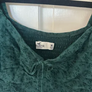 Hollister Dark Green Floral Blouse thumbnail 2