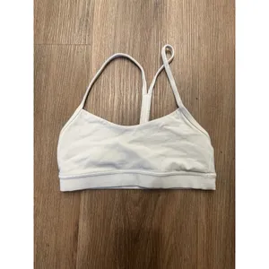 Lululemon Sports Bra Womens 4 Gray Flow Y Bra Strappy Yoga Activewear Workout thumbnail 3