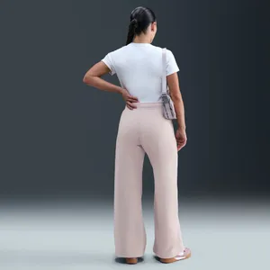 Nike Sportswear Club Fleece Mid-Rise Wide Leg Pants thumbnail 3