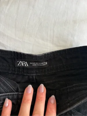 Black Women's Denim Skort - Zara thumbnail 3