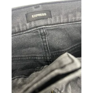Express Modern Straight Jeans 8R Super High Rise Black Distressed Raw Hem thumbnail 3