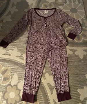Victoria’s Secret Sleepwear thumbnail 1