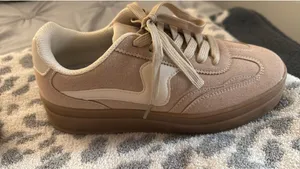 Lucky Step Platform Shoes Tan Size 9 thumbnail 2