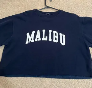 Cropped Long Sleeve thumbnail 3