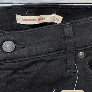 Levis 311 Shaping Skinny Jeans Womens 34x28 Black Stellar Stretch Mid Rise NEW thumbnail 5