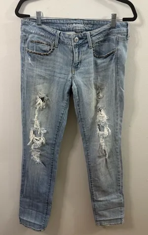 AMERICAN EAGLE Women’s Skinny Stretch Jeans SIZE 8R Studded Trim Distressed thumbnail 1