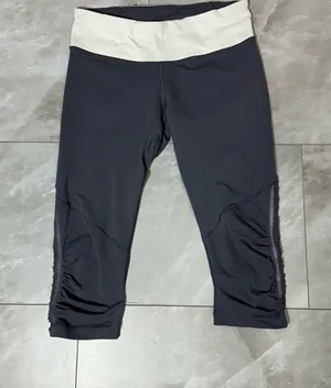Lululemon Womens Crop Leggings Size 8 Grey Free Runner thumbnail 1
