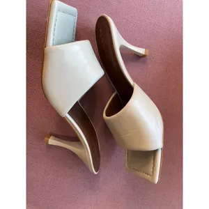 Alohas Puffy Mules in Grey/White Leather 38 Womens High Heels thumbnail 9
