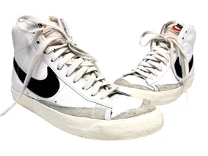 Nike Women’s Blazer amid 77 High Top White Leather Sneaker 10.5 thumbnail 1