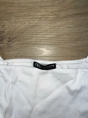 ZARA Crop Top Puff Sleeves thumbnail 2