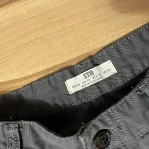 Stradivarius STR Gray Trouser Pants High Rise Straight Leg Sz 6 Grunge 90’s thumbnail 2