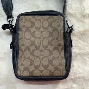 Coach Sullivan Crossbody Signature Canvas Crossbody Bag CC090 Khaki Mens Unisex thumbnail 12