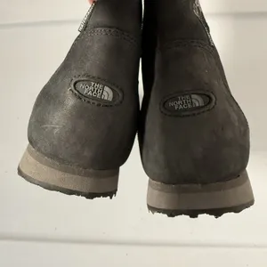 The North Face Primaloft Insulated Snow Black Suede Gray Winter Grip Size 9 thumbnail 6